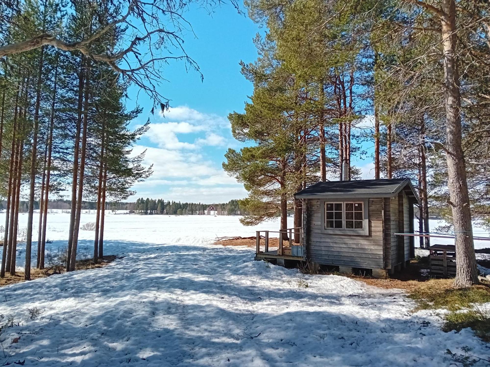 Fritidshus - Cottage - Holiday House - Soluppgang Blattniksele المظهر الخارجي الصورة